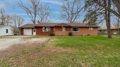 107 Gilmore Ave, Le Roy, IL, 61752-1801 | Card Image