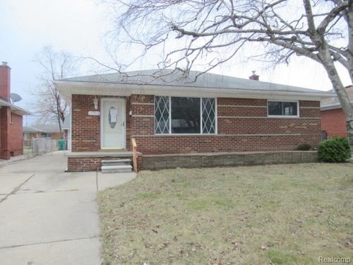 17716 Veronica Ave, Eastpointe, MI, 48021-3155 | Card Image