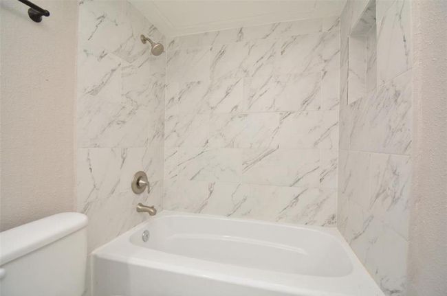 APT-1008 - 6200 W Tidwell Rd, Townhouse with 2 bedrooms, 1 bathrooms and null parking in Houston TX | Image 13