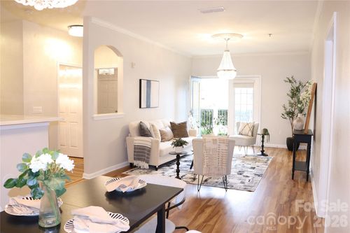 apt-104-700 Vista Lake Dr, Candler, NC, 28715-7189 | Card Image