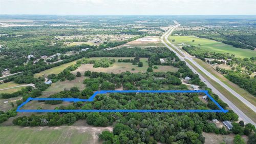 660 Highway 290 E, Elgin, TX, 78621-3224 | Card Image