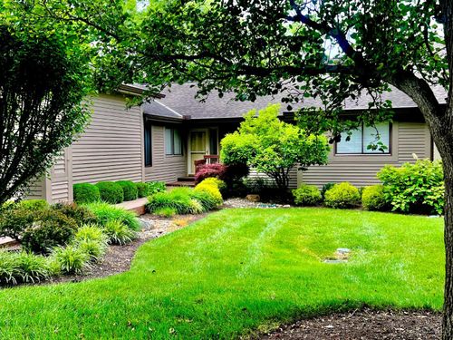 335 Miami Lakes Dr, Milford, OH, 45150-5812 | Card Image