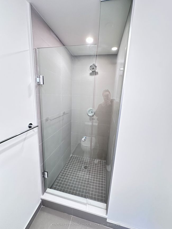 3106 - 89 Church St, Condo with 2 bedrooms, 2 bathrooms and null parking in Toronto ON | Image 11