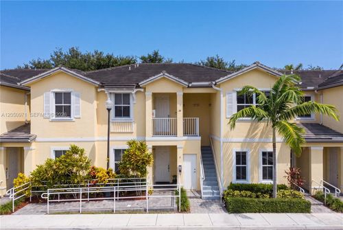 26-112 Se 28th Ter, Homestead, FL, 33033-7272 | Card Image