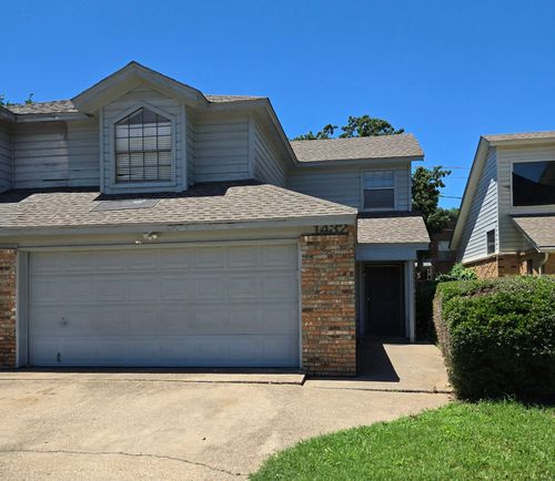 1432 Palmnold Cir W, Fort Worth, TX, 76120-4706 | Card Image