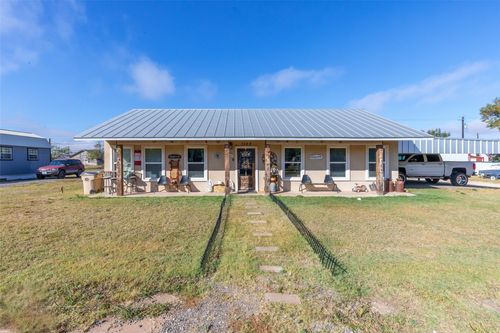 1502 Avenue N, Anson, TX, 79501-5012 | Card Image