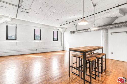 412-200 N San Fernando Road, Los Angeles, CA, 90031 | Card Image