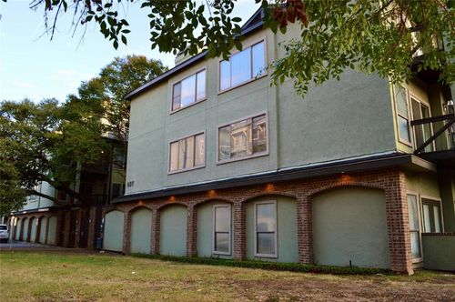 apt-103-807 W 25th St, Austin, TX, 78705-4405 | Card Image