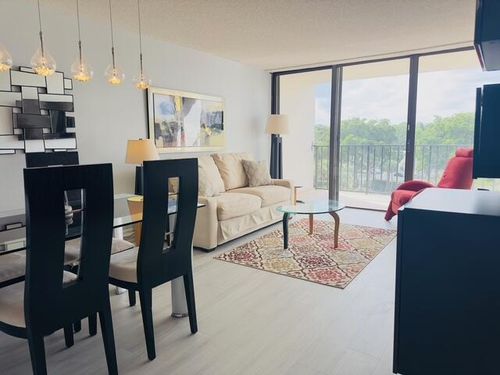 apt-505-1830 Embassy Dr, West Palm Beach, FL, 33401-1971 | Card Image