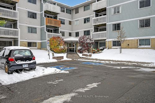 317-214 Viewmount Dr, Nepean, ON, K2E7X3 | Card Image