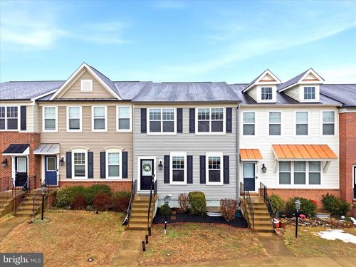 9239 Dawkins Crest Cir, BRISTOW, VA, 20136-6188 | Card Image