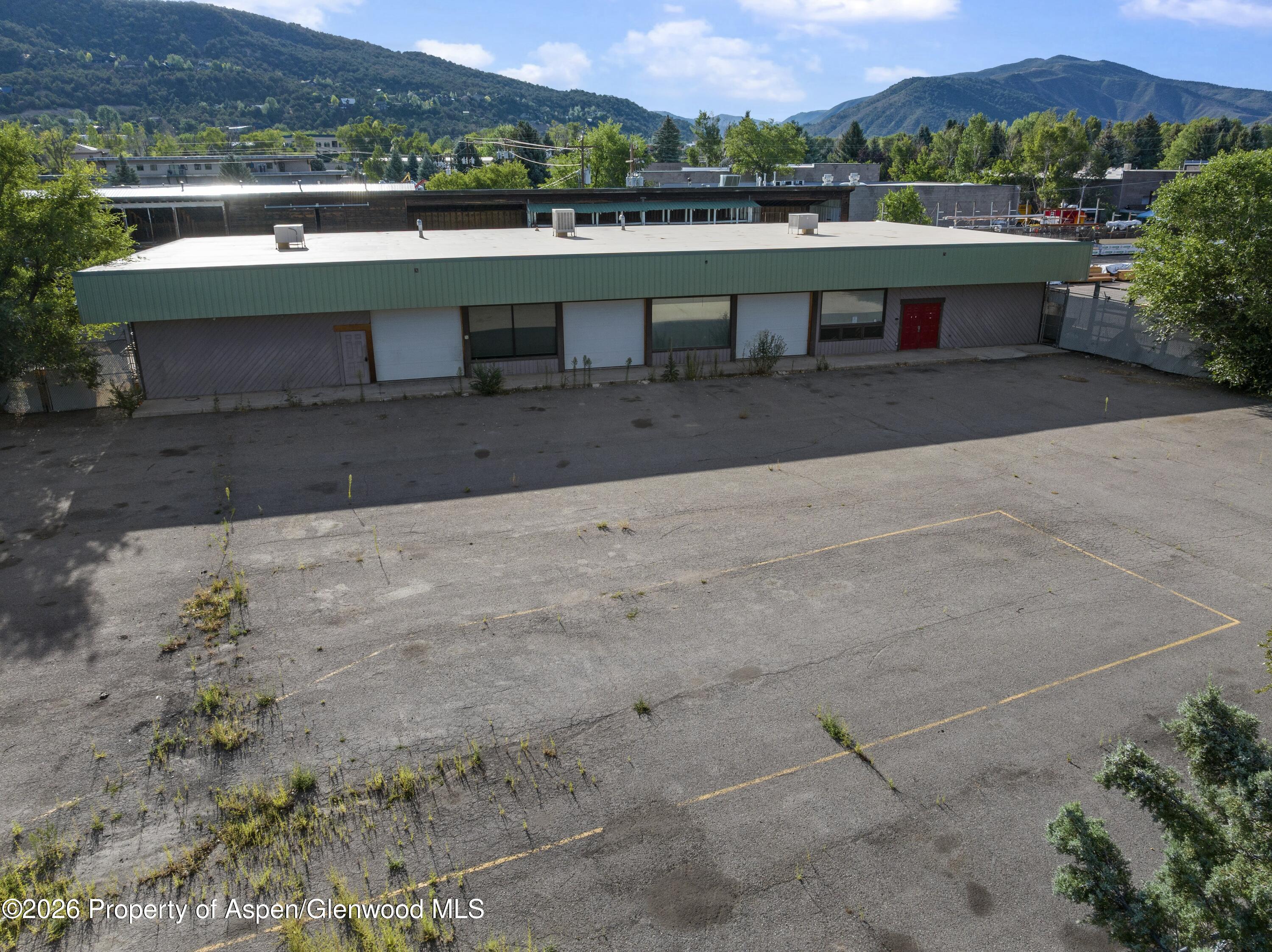 Commercial Lease in Basalt 3