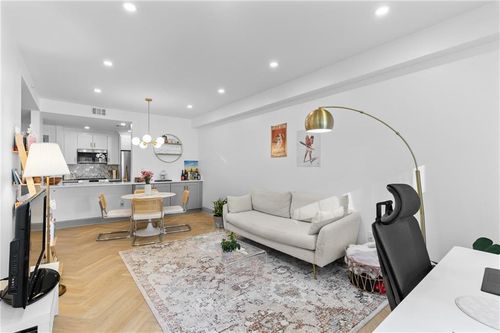 unit-b320-1074 Peachtree Walk Ne, Atlanta, GA, 30309-4448 | Card Image