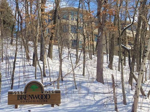 apt-204-5985 Rowland Rd, Minnetonka, MN, 55343-8933 | Card Image