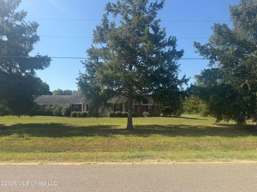 1338 Council Cir, Greenville, MS, 38703-9226 | Card Image