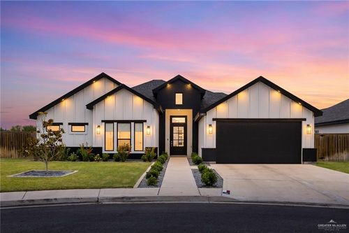 1801 E 28th St, Mission, TX, 78574-2495 | Card Image
