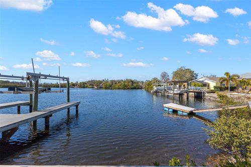 2138 Bayou Dr, HOLIDAY, FL, 34691-9717 | Card Image