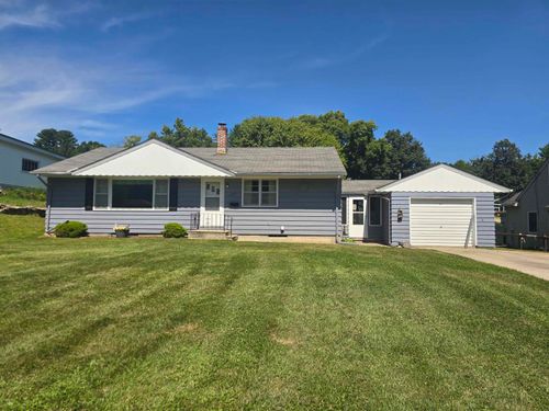 408 North Street, Decorah, IA, 52101 | Card Image