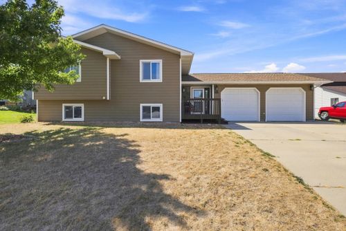 2911 Greenwood Trl, sturgis, SD, 57785-2759 | Card Image