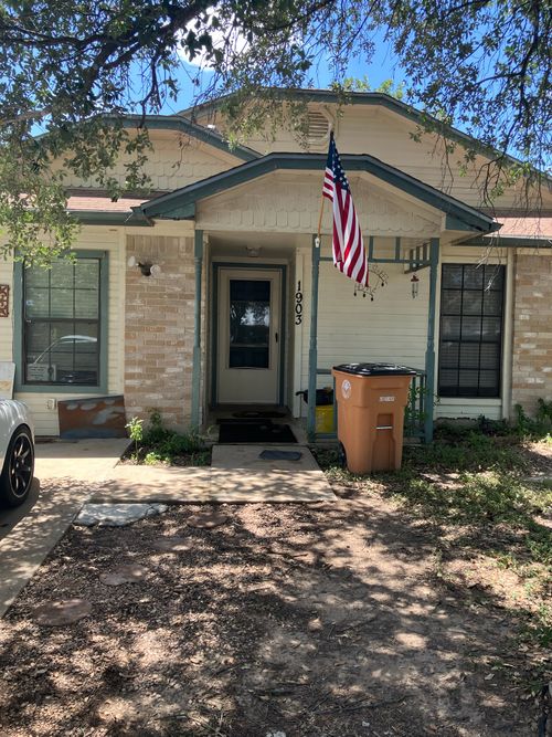 1903 Elysian Flds, Austin, TX, 78727-3212 | Card Image
