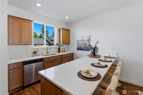 18128 1st Pl Sw, Normandy Park, WA, 98166-4014 | Card Image