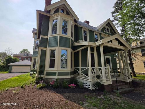 28 Bartlett Ave, Pittsfield, MA, 01201 | Card Image