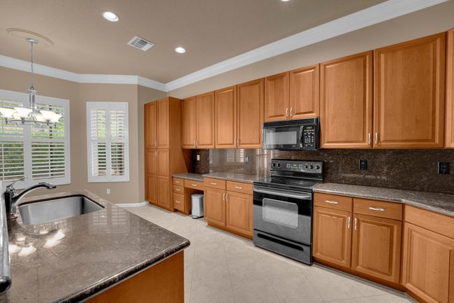9916 Tallyrand Dr, House other with 3 bedrooms, 2 bathrooms and null parking in Lake Worth FL | Image 7