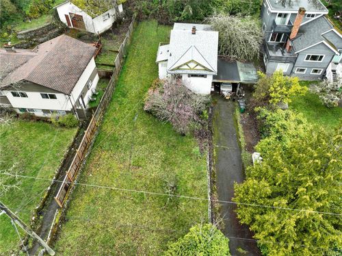 4050 Grange Rd, Victoria, BC, V8Z4V3 | Card Image