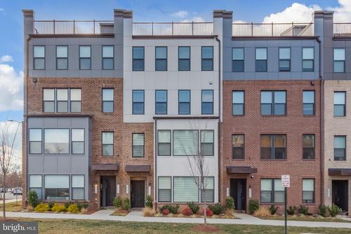 86-13505 Sayward Blvd, HERNDON, VA, 20171-5420 | Card Image