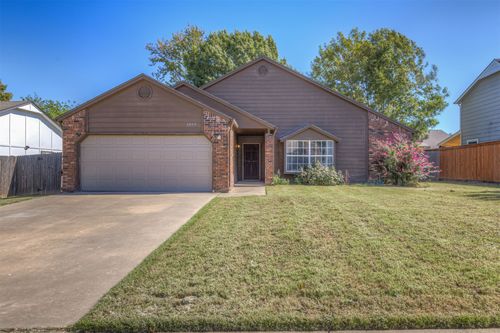 1819 Gardenia Pl, Broken Arrow, OK, 74012-9065 | Card Image
