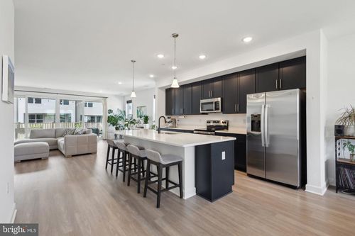 24-4902 Longmire Way, CHANTILLY, VA, 20151-2550 | Card Image