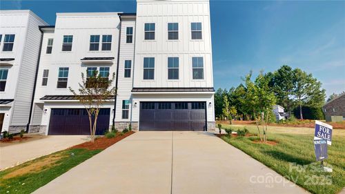 2143 Barrowcliffe Dr Nw, Concord, NC, 28027-3324 | Card Image