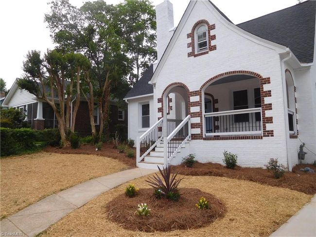 SUPER CUTE ALL BRICK HOME IN FANTASTIC LOCATION! | Image 32