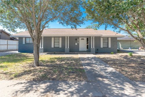 4013 Kingston Dr, Corpus Christi, TX, 78411-5016 | Card Image