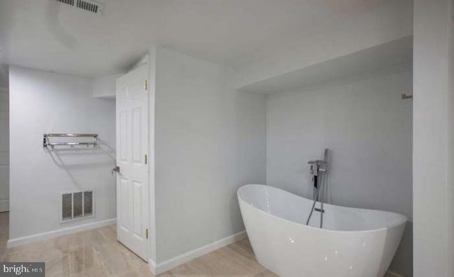 815 N Calhoun St, Home with 0 bedrooms, 0 bathrooms and null parking in BALTIMORE MD | Image 35