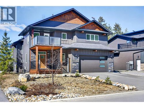 1542 Cedar St, Golden, BC, V0A1H6 | Card Image