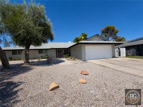 3824 Golf Ln, Las Vegas, NV, 89108-1107 | Card Image