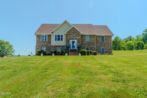 1463 River Run Cir, Sevierville, TN, 37876-4400 | Card Image