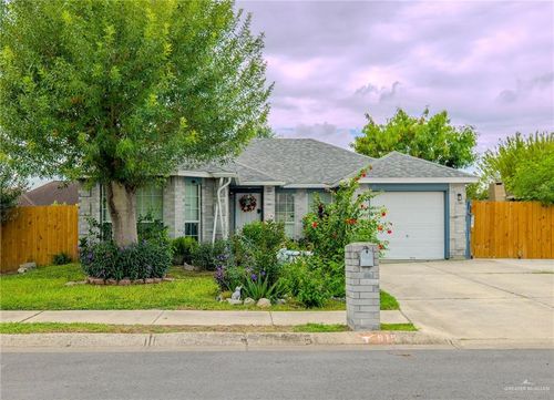 615 Aldo Dr, Mission, TX, 78574-4043 | Card Image