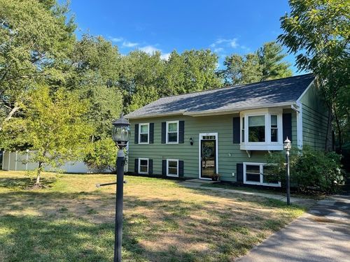 37 Pleasant St, Pembroke, MA, 02359-2302 | Card Image