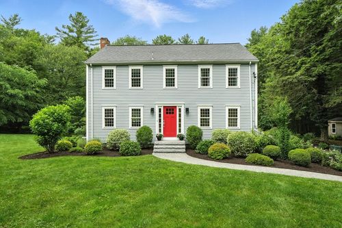 204 Riverside Dr, Norwell, MA, 02061-2221 | Card Image