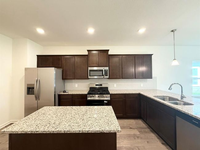 4227 Wind Swell Ln, House other with 3 bedrooms, 2 bathrooms and 2 parking in Houston TX | Image 8