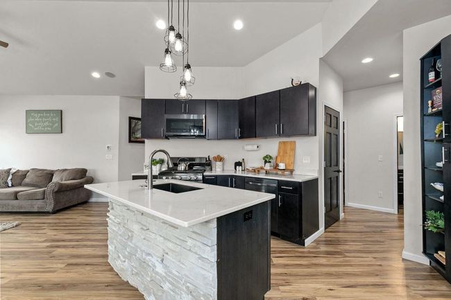 2570 W Fallen Oak Drive, House other with 5 bedrooms, 3 bathrooms and null parking in APPLETON WI | Image 19