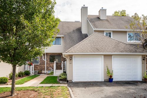 107-107 Fox Run Ct, Newington, CT, 06111-4585 | Card Image