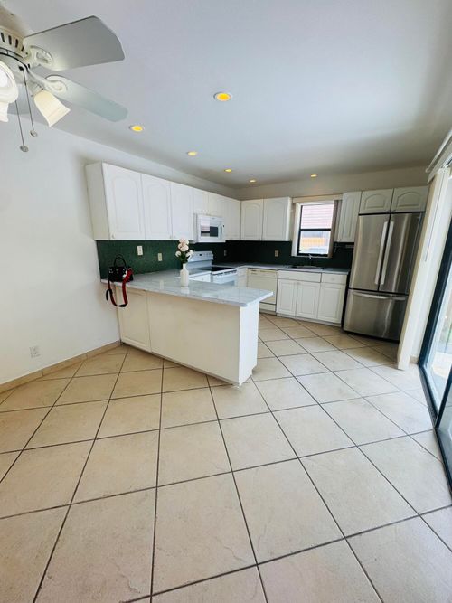 7582-7582 Courtyard Run E, Boca Raton, FL, 33433-3014 | Card Image