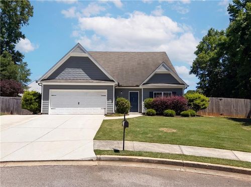 943 Liberty Bell Run, Hoschton, GA, 30548-1910 | Card Image