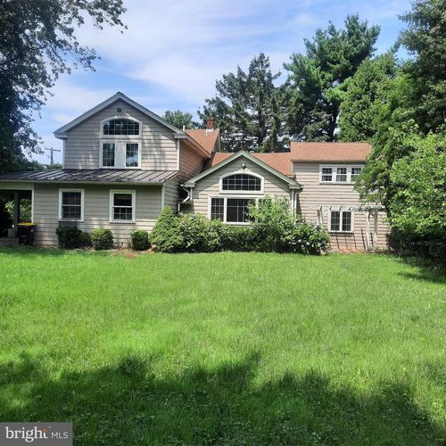 1233 Broad St, PERKASIE, PA, 18944-3458 | Card Image