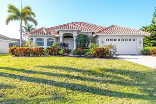 9851 El Greco Cir, BONITA SPRINGS, FL, 34135-6824 | Card Image