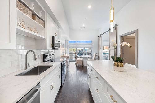 apt-205-2407 8th Ave S, Nashville, TN, 37204-2453 | Card Image