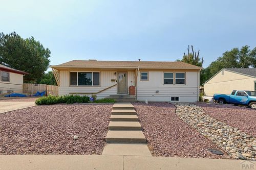 1810 Comanche Rd, Pueblo, CO, 81001-1632 | Card Image